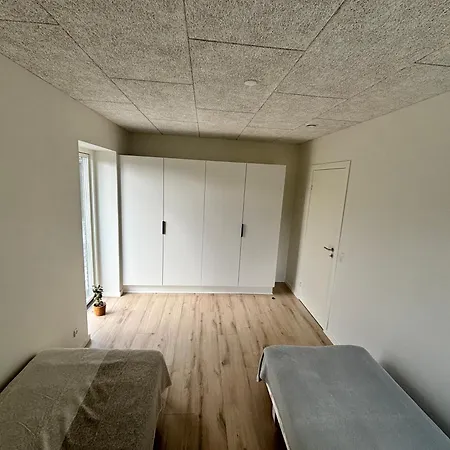 Przytulny Pokoj Niedaleko Centrum Privat bolig *